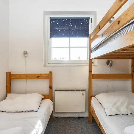 4 Star In Harboore 度假居 哈博尔